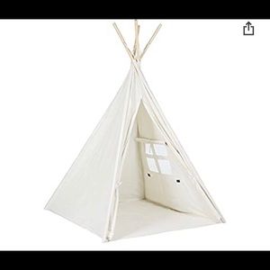 Children’s play tee pee